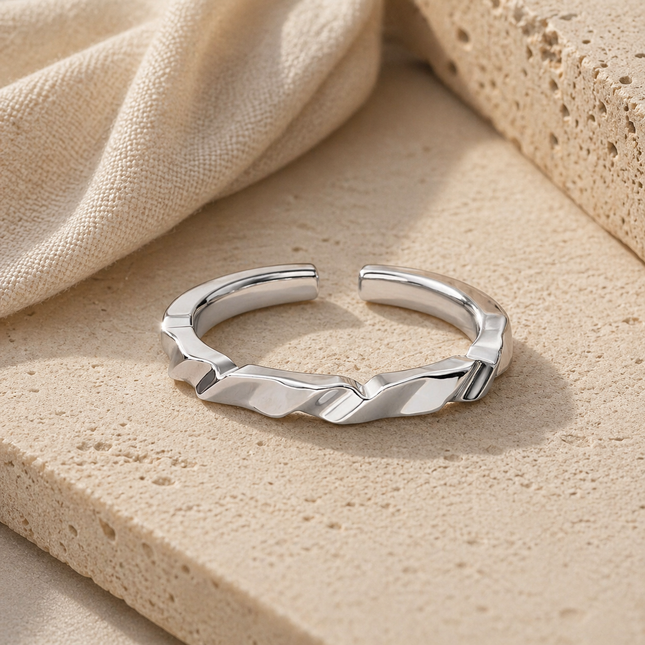 Twisted Band Ring