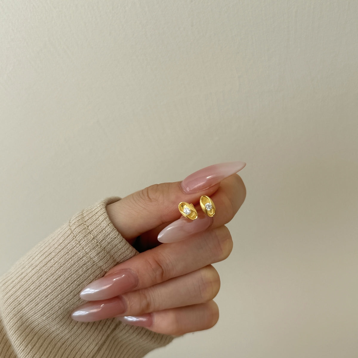 Oval Dome Stud Earrings
