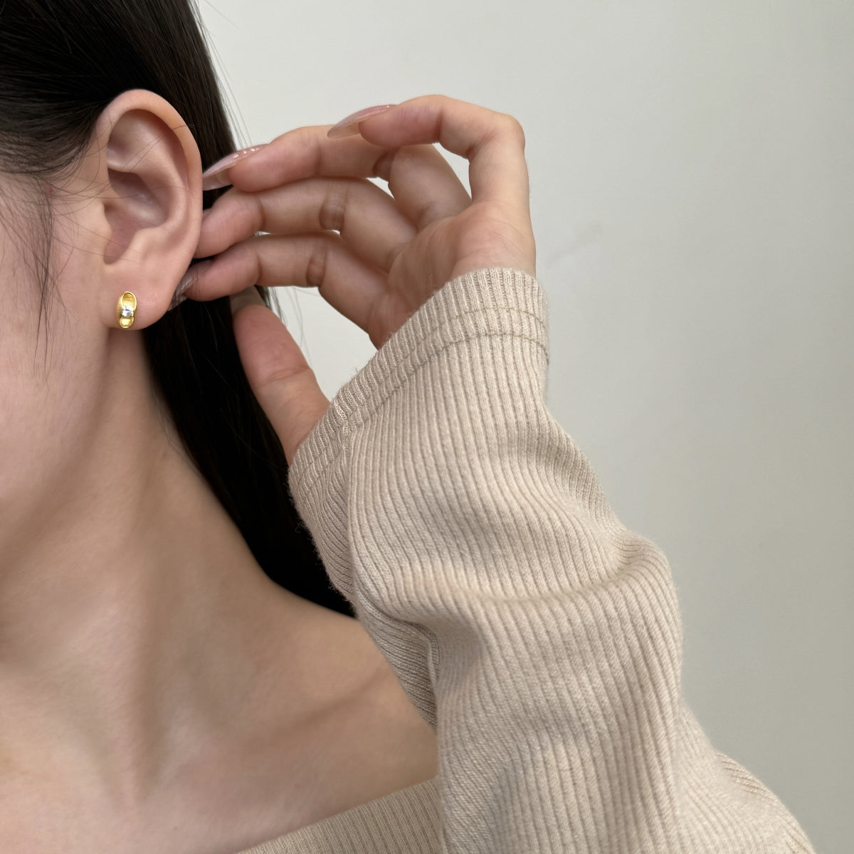 Aretes de Botón Domo Ovalado