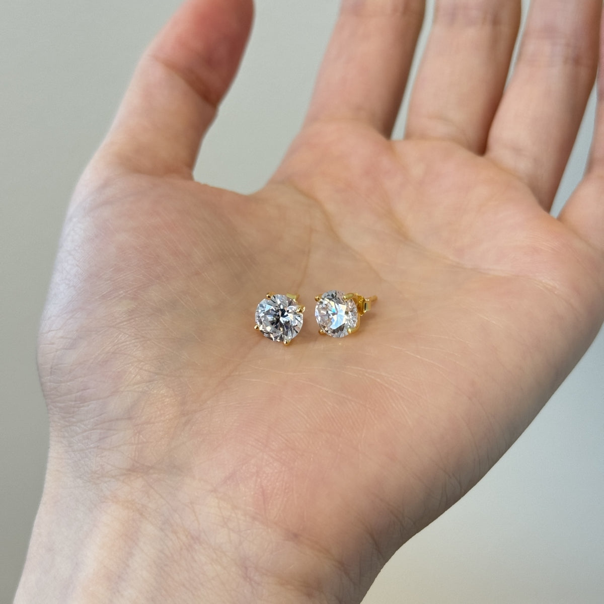 Round Stud Earrings