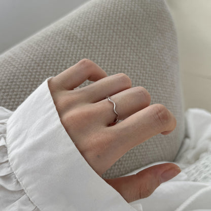 Wave Sculpt Ring