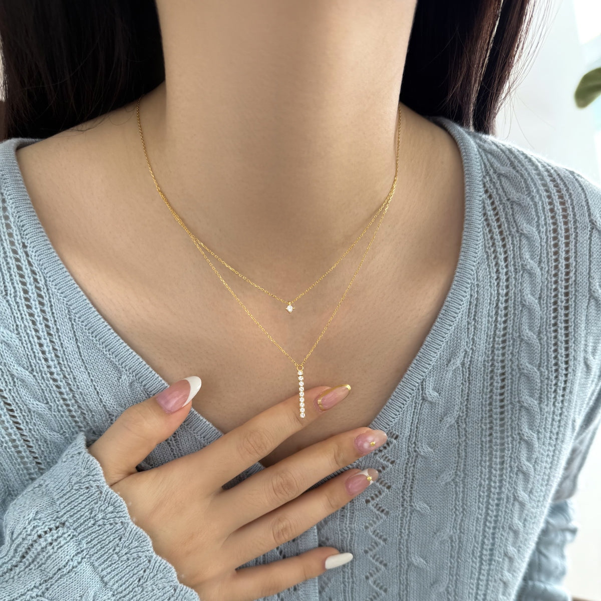 Collar en Capas con Barra Colgante