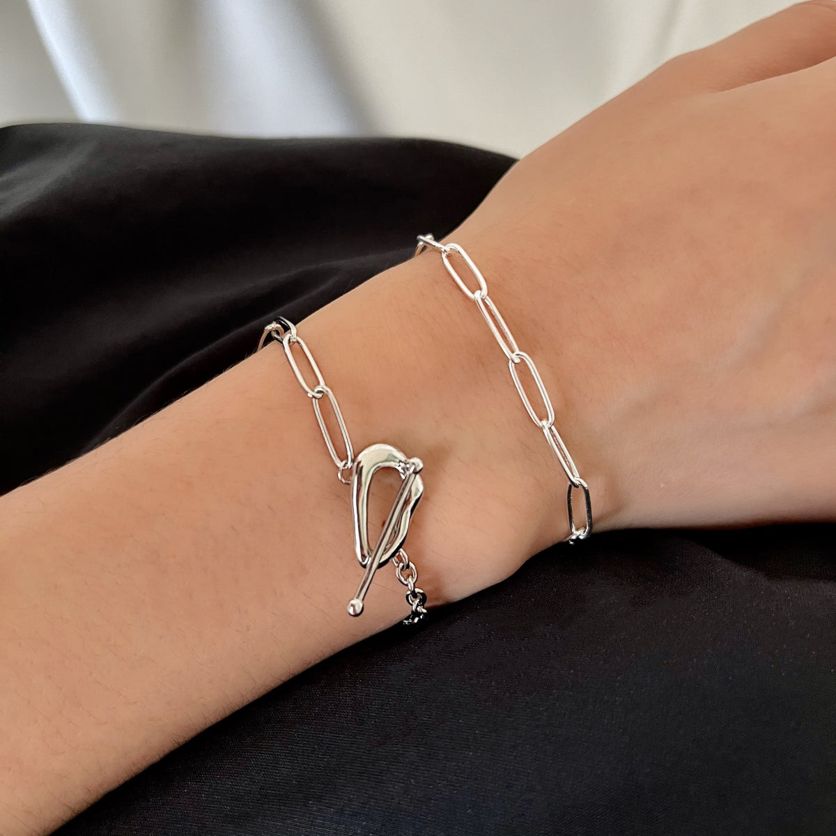 Pulsera de Eslabón Oval de plata esterlina 925 en acabado plateado, en modelo 2